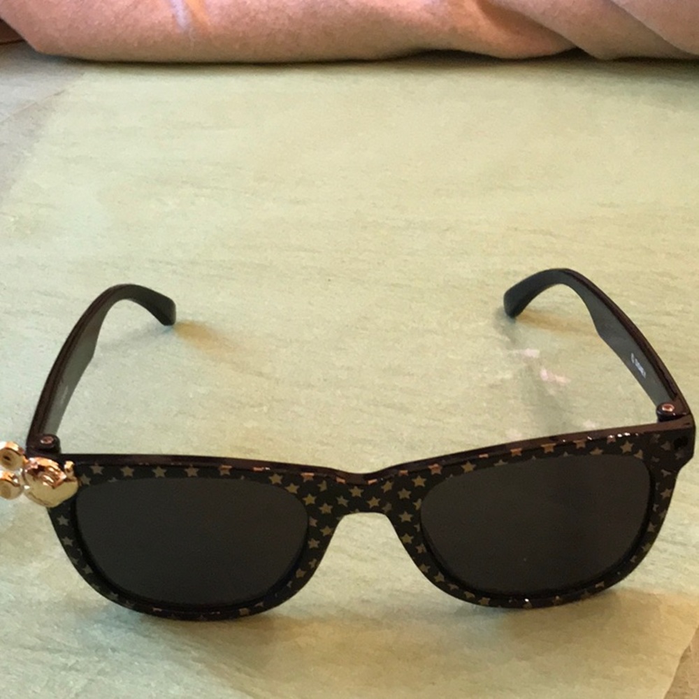 Mickey Mouse sunnies